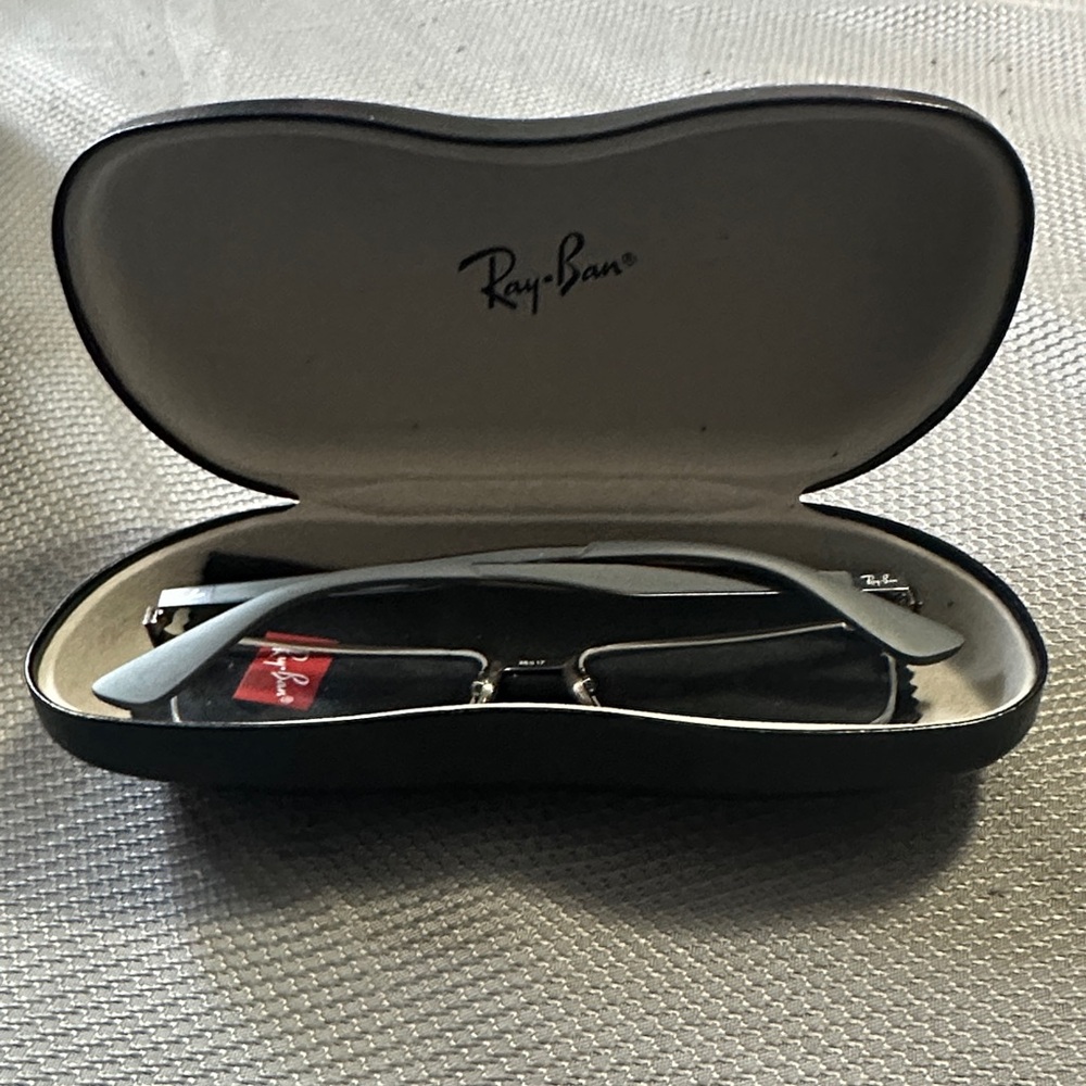 Ray-Ban Black and Silver Sunglasses with Case